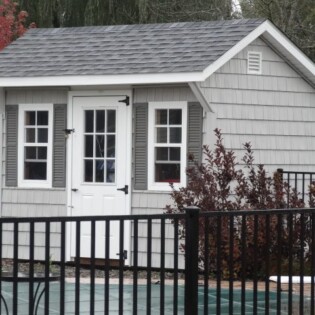 10 x 10 Pool house for a small backyard