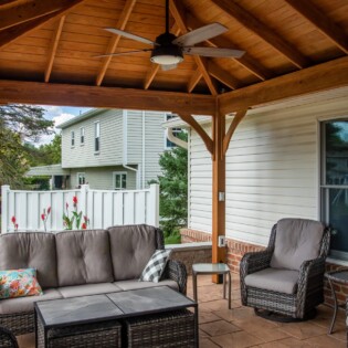 12x14 Lakefront; Rustic Cedar; Barkwood