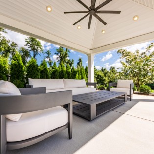 14x18-Caribbean-Vinyl Ceiling_Recessed lights